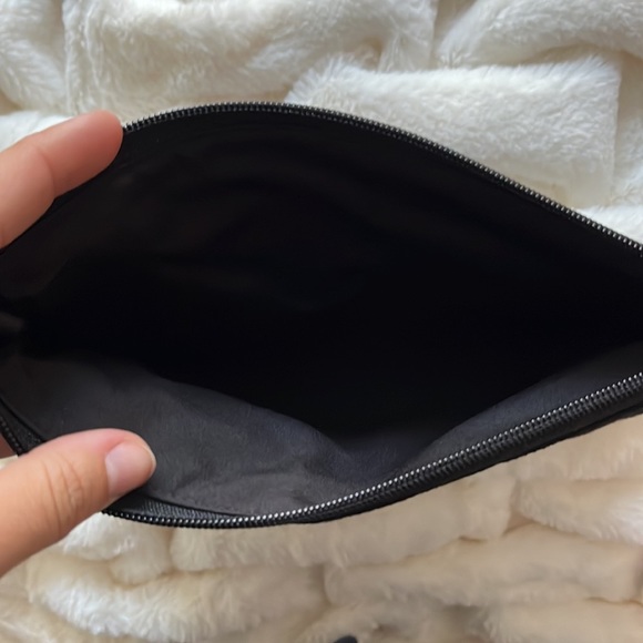 Vegan Straight Edge - Purse - NWT - Picture 3 of 3